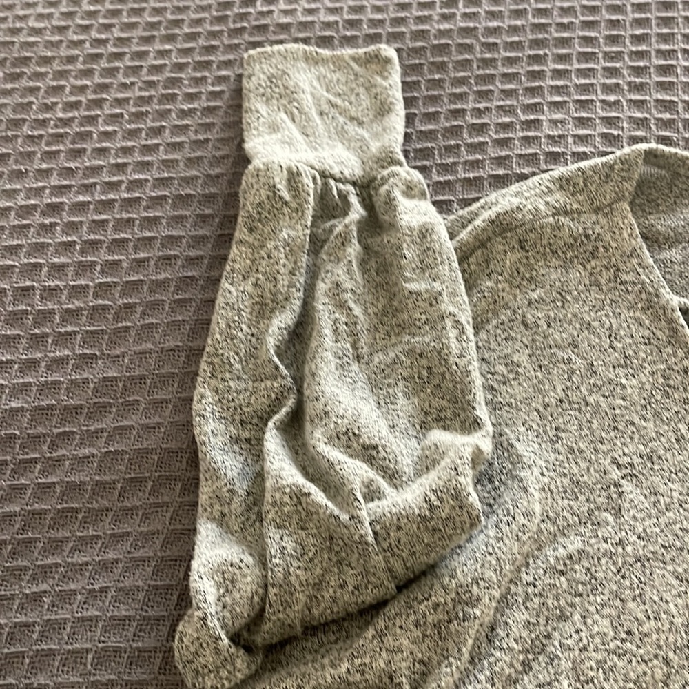 Design lab sweater - Picture 3 of 3